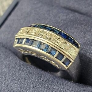 Elegant Platinum Natural Diamonds and Sapphires Women's Ring